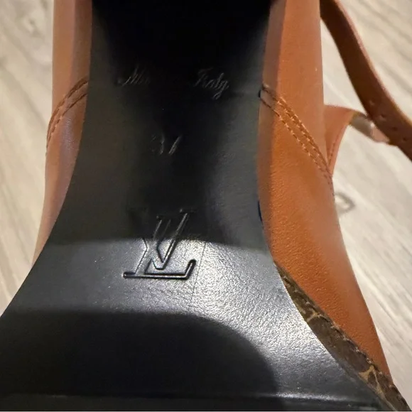 Louis Vuitton Star Trail Monogram Leather Boots - Picture 11 of 11